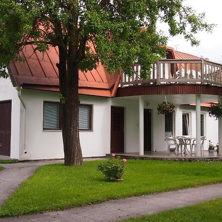 Maenni Guesthouse Haapsalu Quarto foto