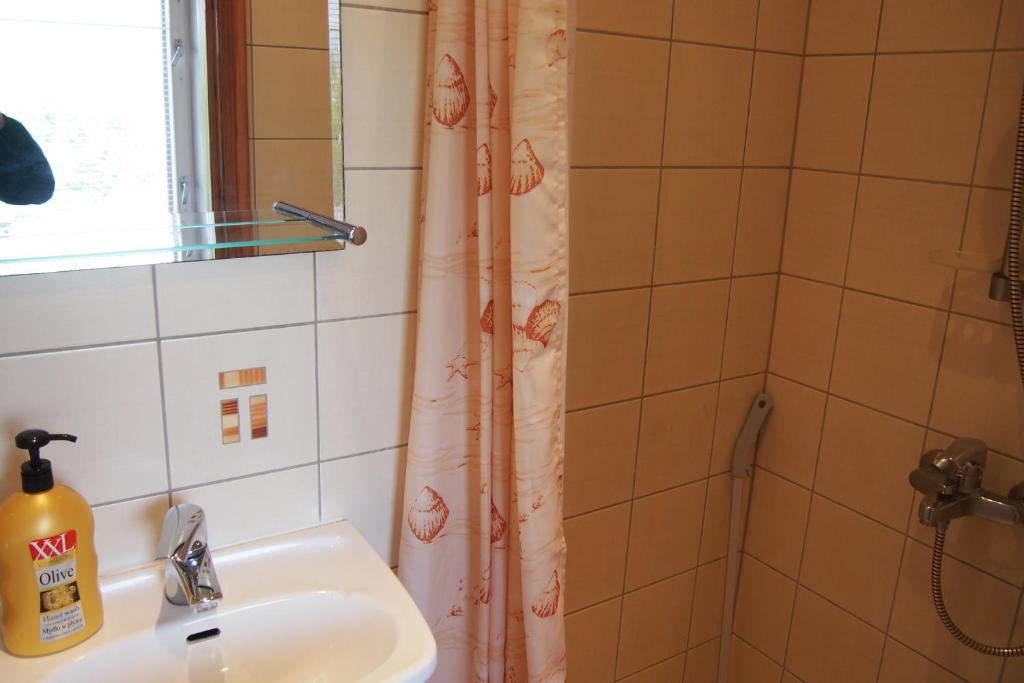 Maenni Guesthouse Haapsalu Quarto foto